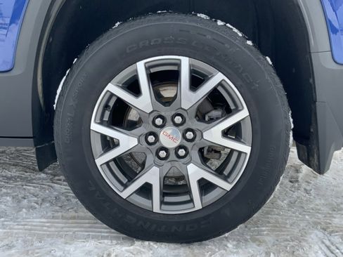 Used 2023 GMC Acadia SLE w/ Driver Convenience Package image 30