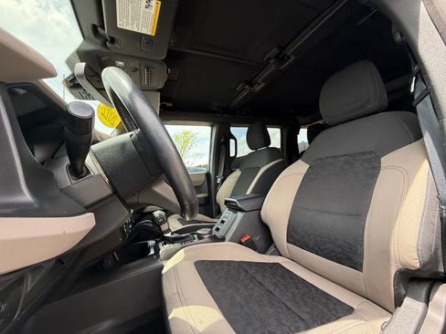 Used 2022 Ford Bronco Wildtrak AWD/4WD image 4