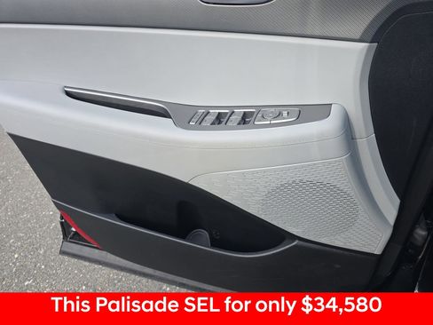 Used 2025 Hyundai Palisade SEL image 35