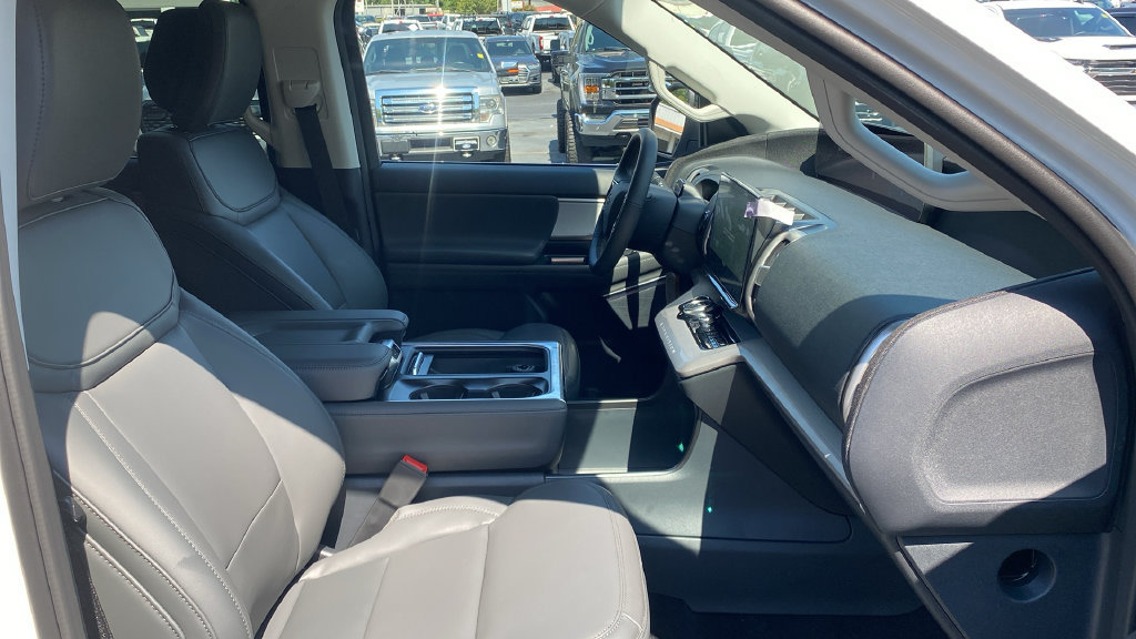 New 2027 Ford Expedition Max Active AWD/4WD image 12