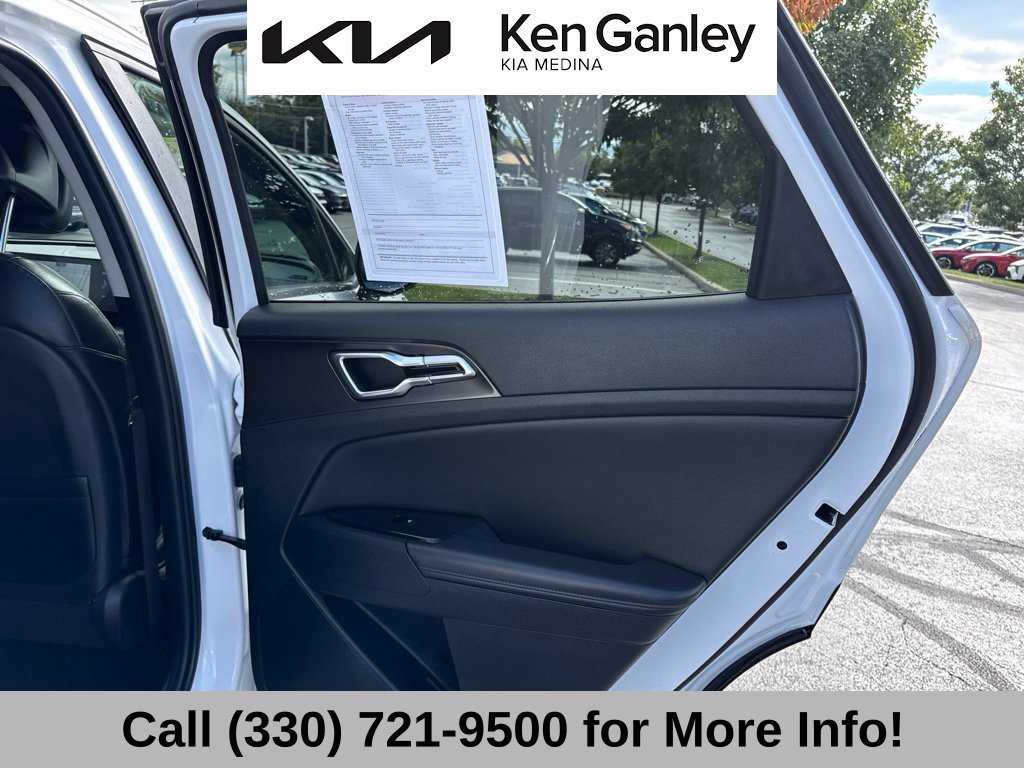 Certified 2024 Kia Sportage EX AWD/4WD image 44