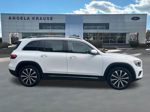 Used 2022 Mercedes-Benz GLB 250 4MATIC image 10