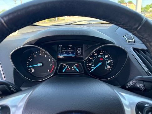 Used 2015 Ford Escape Titanium w/ Equipment Group 301A FWD image 15