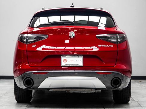Used 2024 Alfa Romeo Stelvio Ti AWD/4WD image 11