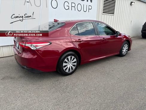 Used 2020 Toyota Camry LE FWD image 4