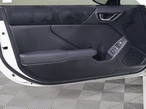 Used 2025 Subaru BRZ tS image 11