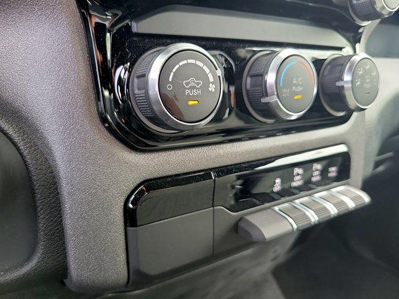 Used 2025 RAM 1500 Tradesman RWD image 31