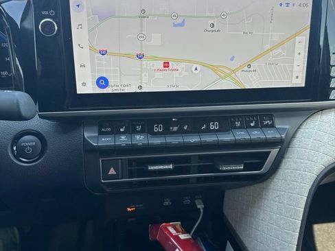 Used 2025 Toyota Camry XLE w/ Premium Plus Package AWD/4WD image 12