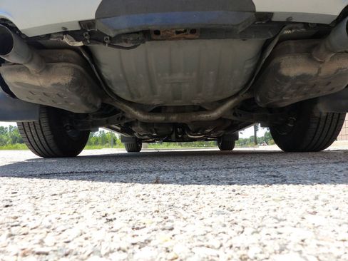 Used 2017 GMC Acadia SLT AWD/4WD image 11