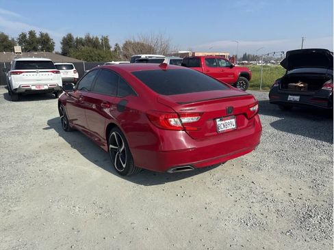 Used 2018 Honda Accord Sport image 3