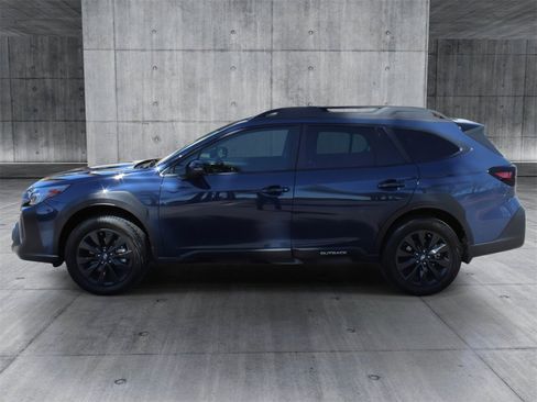 Used 2025 Subaru Outback Onyx Edition image 2