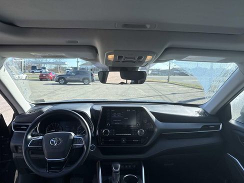 Certified 2020 Toyota Highlander XLE image 15