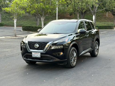 Used 2021 Nissan Rogue S FWD image 8