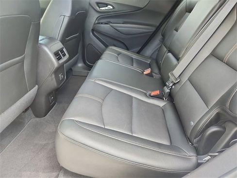 Used 2024 Chevrolet Equinox Premier image 23