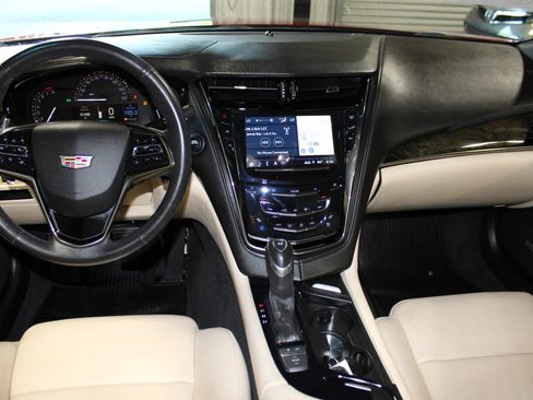Used 2018 Cadillac CTS Luxury RWD image 13