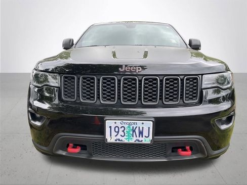 Used 2018 Jeep Grand Cherokee Trailhawk w/ Trailhawk Luxury Group AWD/4WD image 2