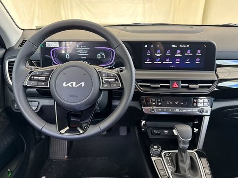 New 2026 Kia Seltos S FWD image 14