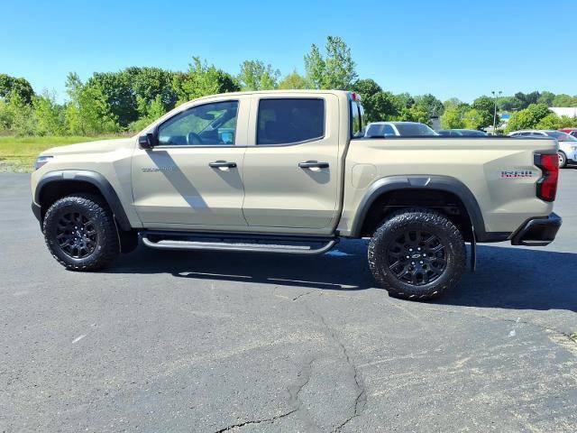Used 2024 Chevrolet Colorado Trail Boss w/ Advanced Trailering Package AWD/4WD image 8