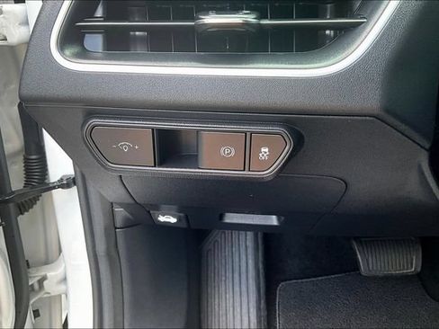 Used 2025 Kia K4 FWD image 14