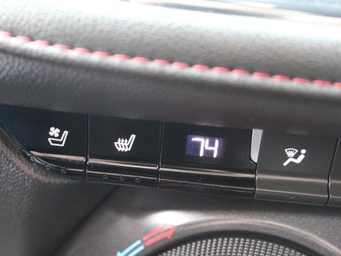 Used 2020 Chevrolet Blazer RS image 39