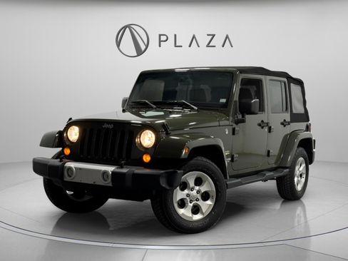 Used 2015 Jeep Wrangler Unlimited Sahara w/ Connectivity Group image 1