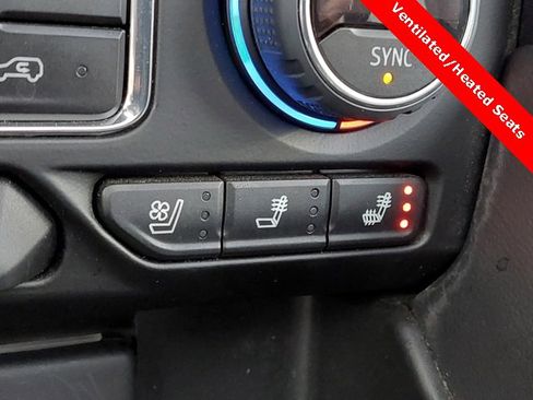 Used 2024 Chevrolet Suburban High Country image 14