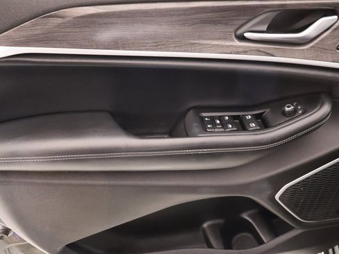 Used 2022 Jeep Grand Cherokee Limited w/ Trailer Tow Prep Group (B) image 16