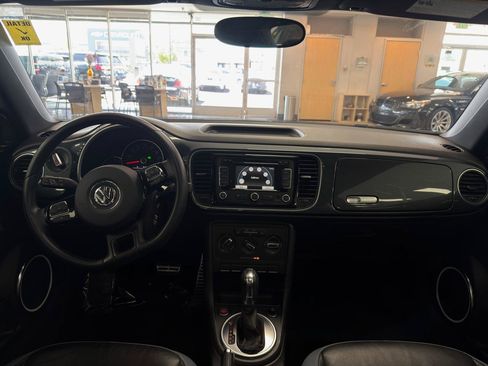 Used 2012 Volkswagen Beetle 2.0T FWD image 4