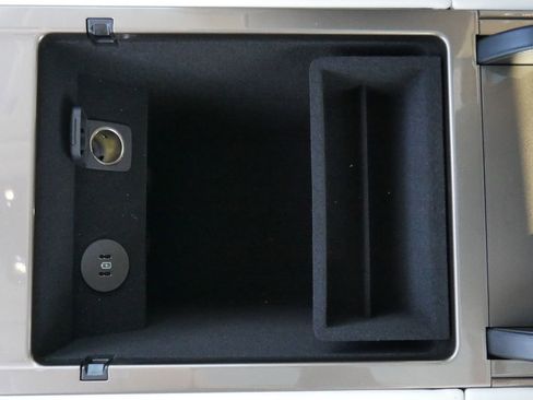 Used 2025 Lincoln Nautilus Black Label image 33