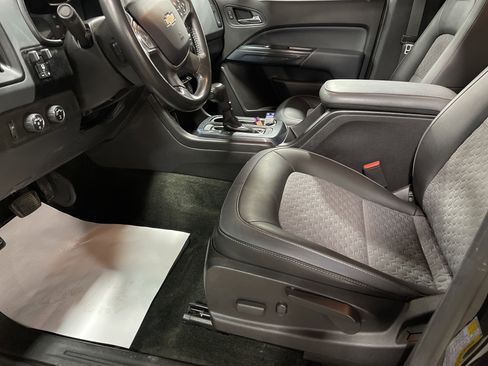 Used 2018 Chevrolet Colorado Z71 image 11