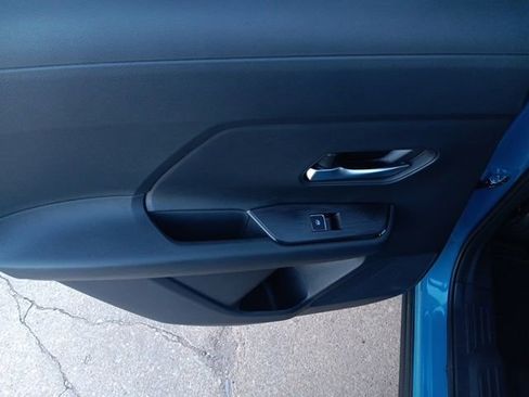 New 2026 Nissan Kicks SR image 21