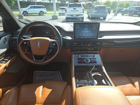 Certified 2024 Lincoln Aviator Black Label AWD/4WD image 32