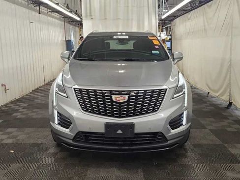 Used 2024 Cadillac XT5 Luxury FWD image 2