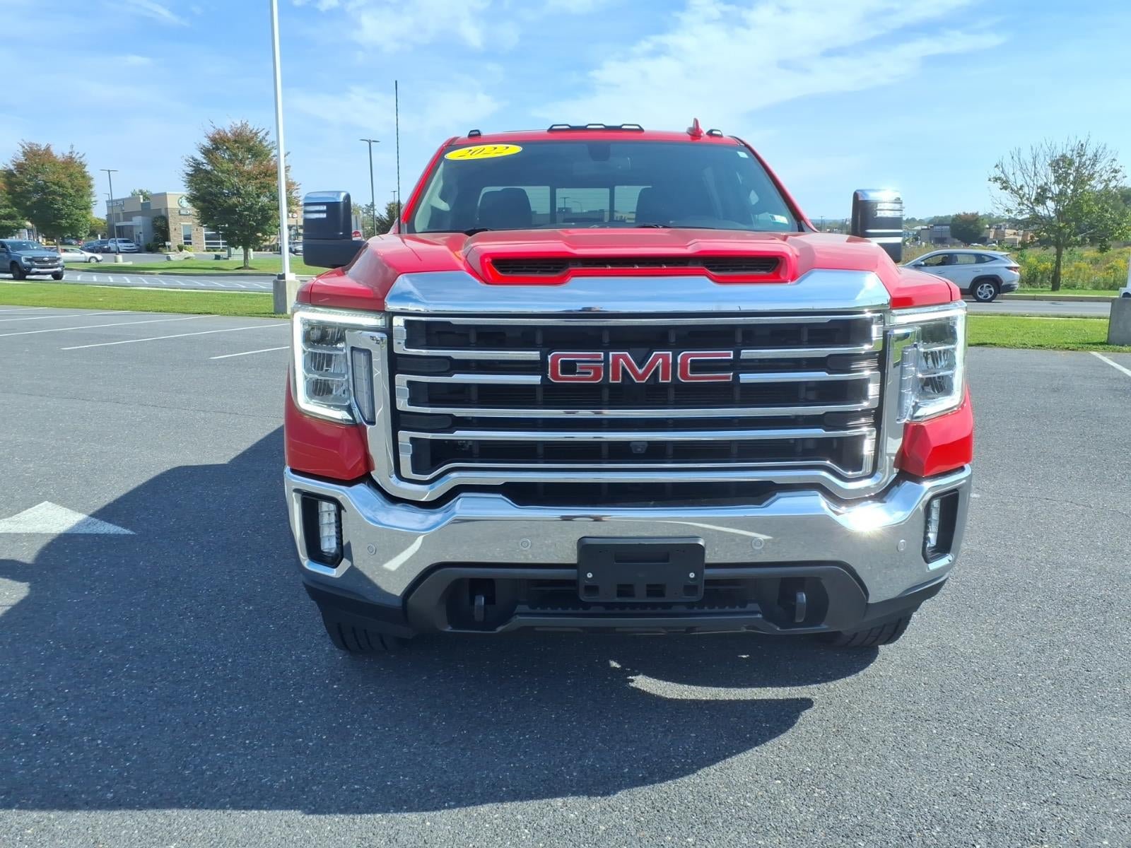 Certified 2022 GMC Sierra 2500 SLT w/ SLT Preferred Package AWD/4WD image 2
