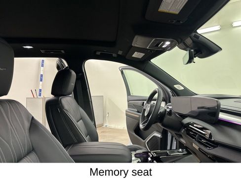 Used 2026 Buick Enclave Avenir w/ Super Cruise Package image 22