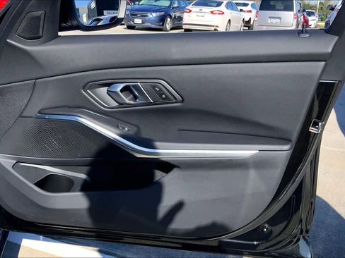 Certified 2025 BMW 330i Sedan image 26