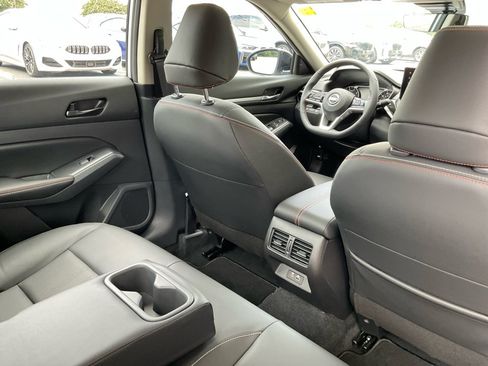 Used 2026 Nissan Altima 2.5 SR w/ SR Premium Package FWD image 33