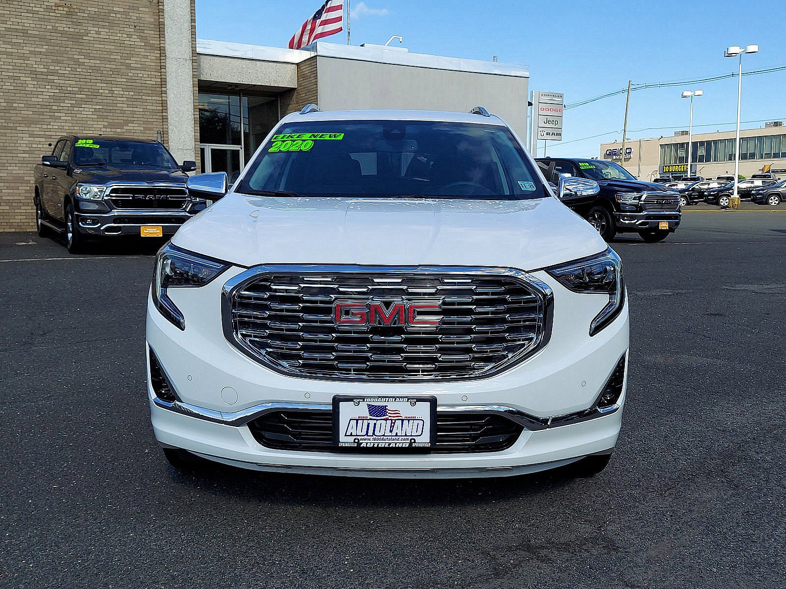Used 2020 GMC Terrain Denali AWD/4WD image 2