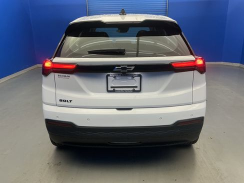 New 2027 Chevrolet Bolt LT w/ Comfort Package image 6