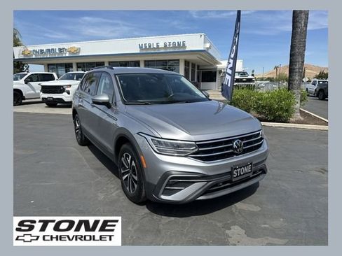Used 2024 Volkswagen Tiguan S FWD image 1