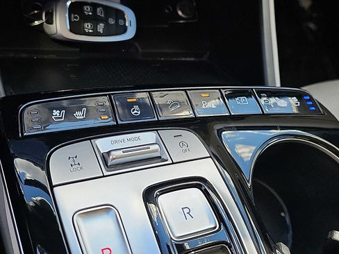 Used 2023 Hyundai Tucson Limited image 28