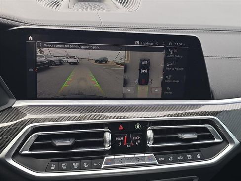 Used 2021 BMW X5 M50i w/ Executive Package image 22