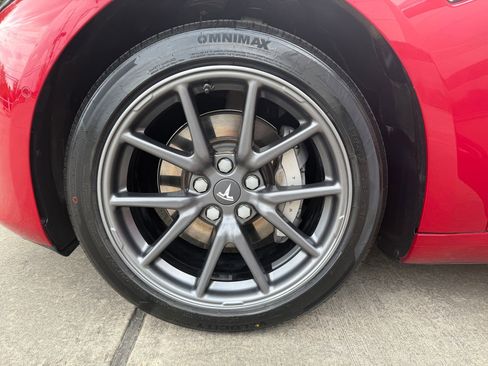 Used 2018 Tesla Model 3 Long Range image 11