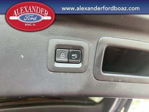 Used 2025 MAZDA CX-70 3.3 Turbo w/ Preferred Package AWD/4WD image 20