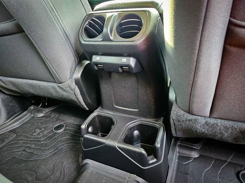 Certified 2022 Jeep Wrangler Unlimited Sport image 35