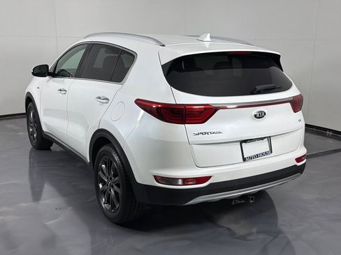 Used 2019 Kia Sportage EX w/ EX Sport Appearance Package AWD/4WD image 6