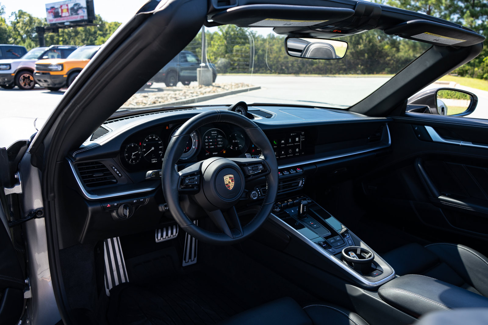 Used 2022 Porsche 911 Turbo S AWD/4WD image 32