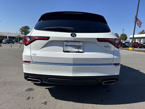 Used 2023 Acura MDX SH-AWD w/ Advance Package image 9