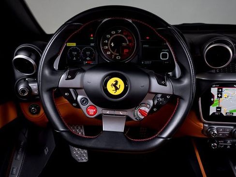 Used 2022 Ferrari Portofino M image 6