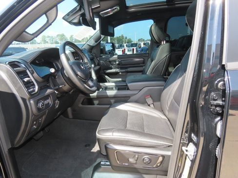 Used 2023 RAM 1500 Limited w/ Night Edition AWD/4WD image 25